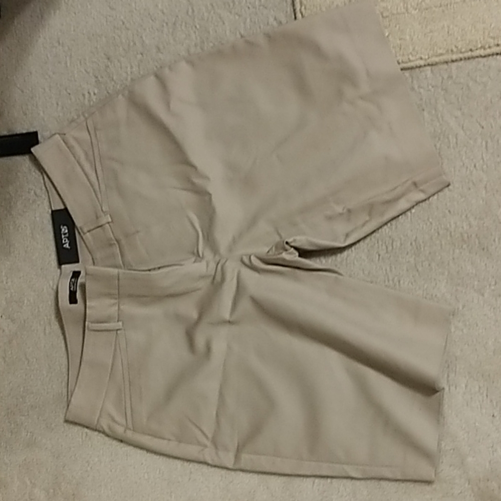 Short pants